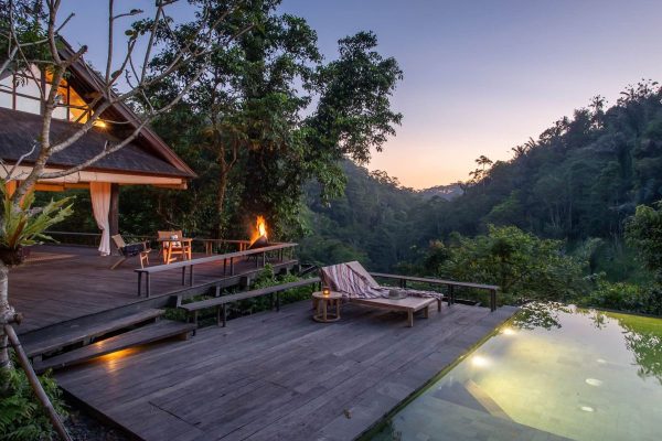 Buahan, A Banyan Tree Escape, Menginap Tanpa Dinding di Jantung Bali