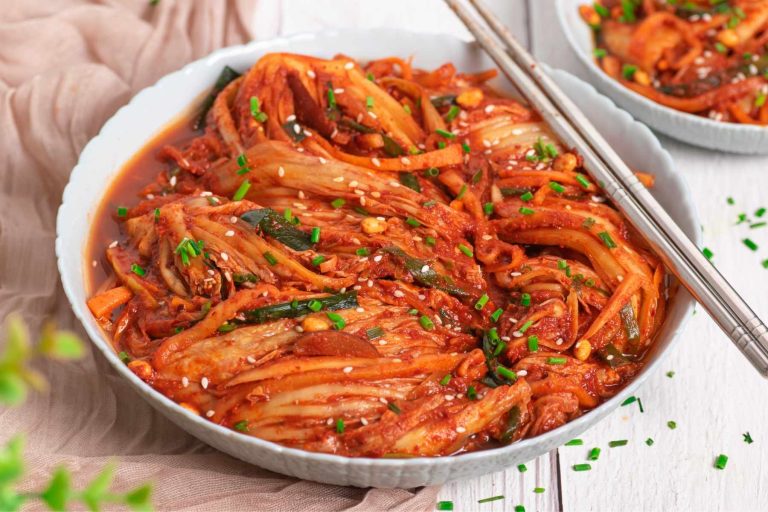Mengenal Kimchi, Warisan Kuliner Korea yang Kaya Rasa dan Manfaat