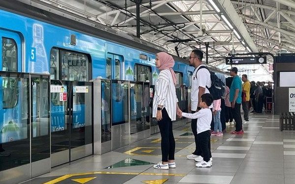 Tips Liburan Murah dengan Memanfaatkan Transportasi Umum